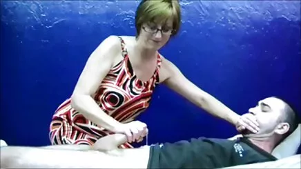 Georgia phim xét 18 mommy